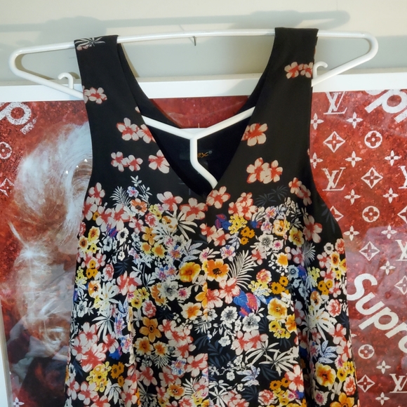 LITTLE BLACK DRESS with a Little Extra Dex XS Dress - Picture 3 of 8